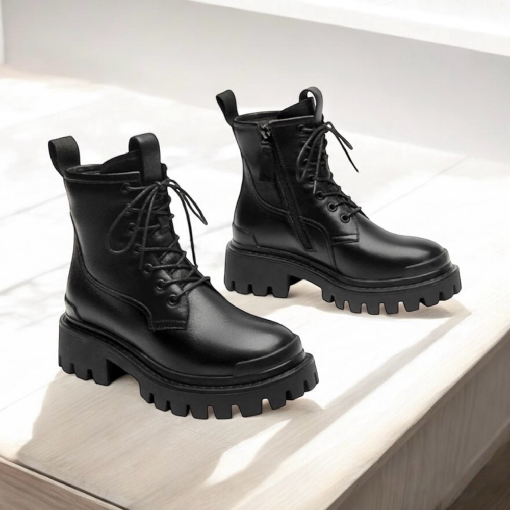 BeauToday Women's Leather Lug Combat Boot/ inside soft Short Wool Sz 7.5 NWOT